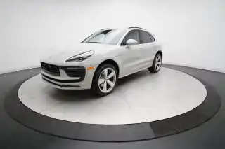 2026 Porsche Macan T's photo