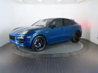 2026 Porsche Cayenne S E-Hybrid's photo