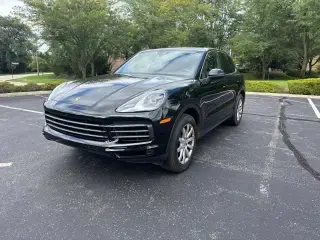 2019 Porsche Cayenne Base photo 5