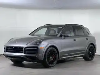 2023 Porsche Cayenne GTS's photo