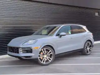 2026 Porsche Cayenne Base's photo