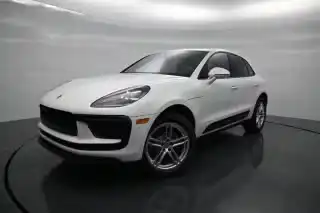 2026 Porsche Macan T's photo