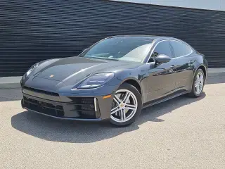 2024 Porsche Panamera 4 photo 5