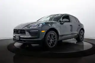 2026 Porsche Macan T's photo