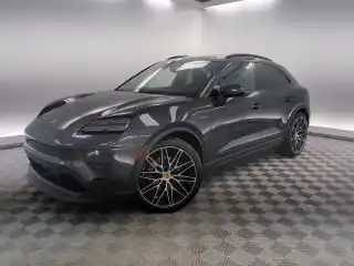 2026 Porsche Macan Macan 4 Electric's photo