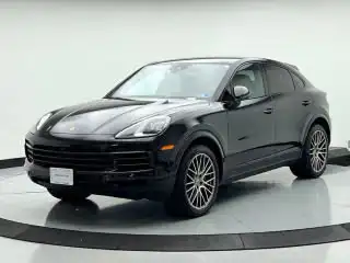 2023 Porsche Cayenne Platinum Edition's photo