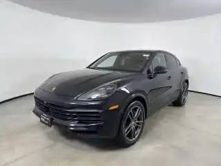 2022 Porsche Cayenne Base's photo