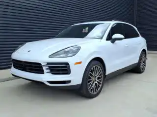2023 Porsche Cayenne Platinum Edition S's photo