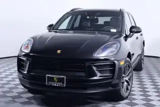 2026 Porsche Macan T's photo