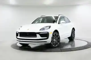 2026 Porsche Macan T's photo