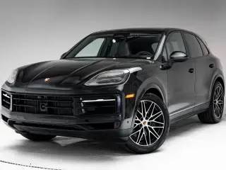 2026 Porsche Cayenne Base photo 5