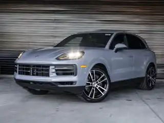 2026 Porsche Cayenne Base's photo