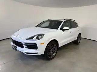 2023 Porsche Cayenne Platinum Edition's photo