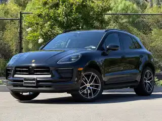 2026 Porsche Macan T's photo