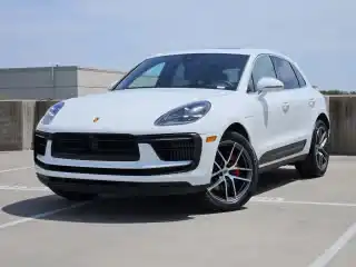 2023 Porsche Macan S's photo