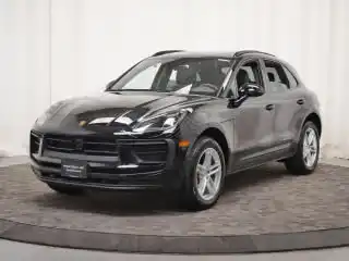 2025 Porsche Macan T's photo