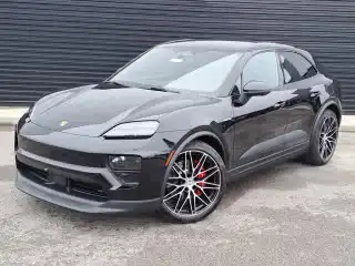 2025 Porsche Macan Macan 4S Electric's photo