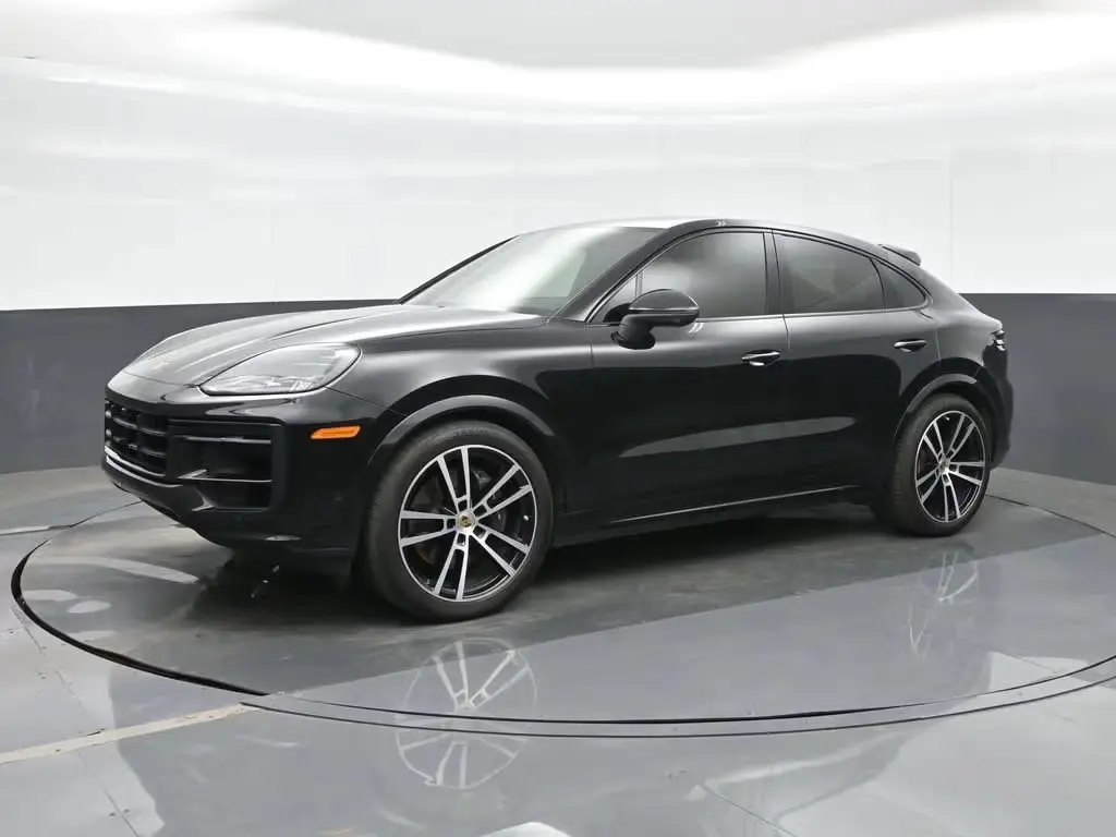 2024 Porsche Cayenne Base photo 4
