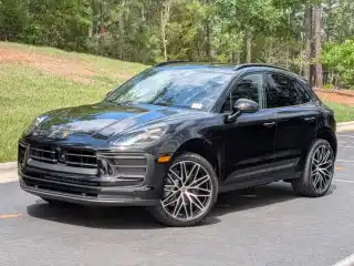 2026 Porsche Macan T's photo