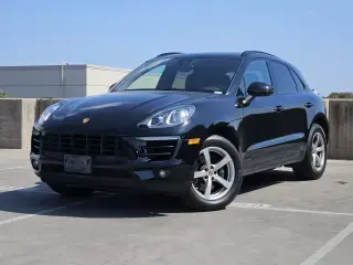 2017 Porsche Macan Base photo 5