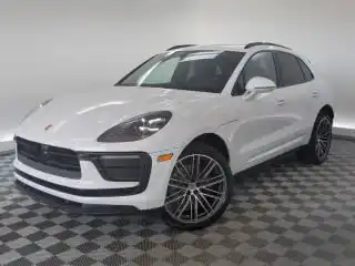 2026 Porsche Macan T's photo
