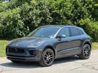 2025 Porsche Macan S's photo