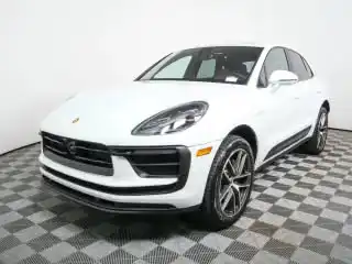 2026 Porsche Macan T's photo