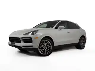2023 Porsche Cayenne Platinum Edition's photo