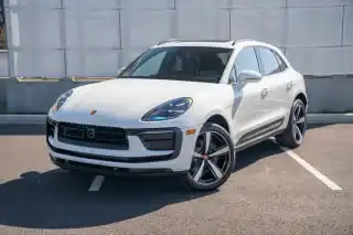 2026 Porsche Macan T's photo