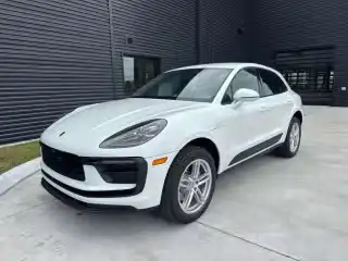 2026 Porsche Macan T's photo