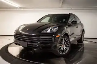2023 Porsche Cayenne Platinum Edition's photo