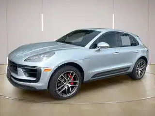 2025 Porsche Macan S's photo