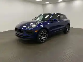 2026 Porsche Macan Base's photo