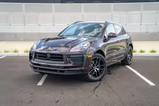 2026 Porsche Macan Base's photo