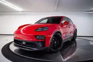 2026 Porsche Macan Macan GTS Electric's photo