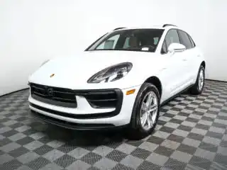 2026 Porsche Macan T's photo