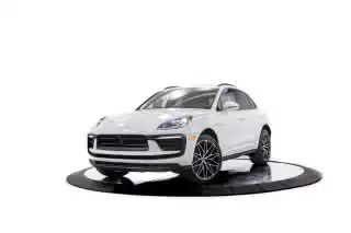 2026 Porsche Macan T's photo