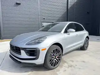 2026 Porsche Macan S's photo