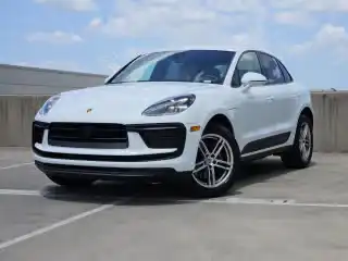2026 Porsche Macan T's photo