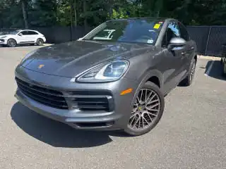 2023 Porsche Cayenne Platinum Edition's photo