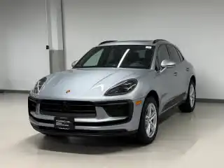 2026 Porsche Macan Base's photo