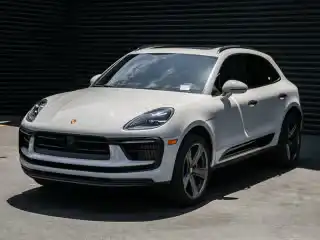 2023 Porsche Macan S's photo