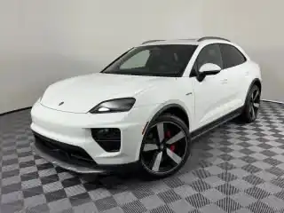 2025 Porsche Macan Macan 4S Electric's photo