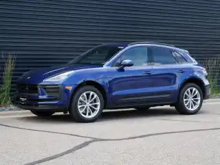 2025 Porsche Macan T's photo