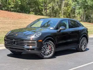 2023 Porsche Cayenne Platinum Edition's photo