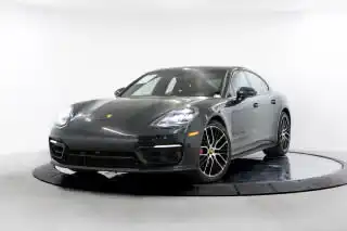 2023 Porsche Panamera 4S's photo