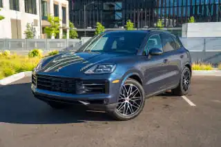 2026 Porsche Cayenne Base's photo
