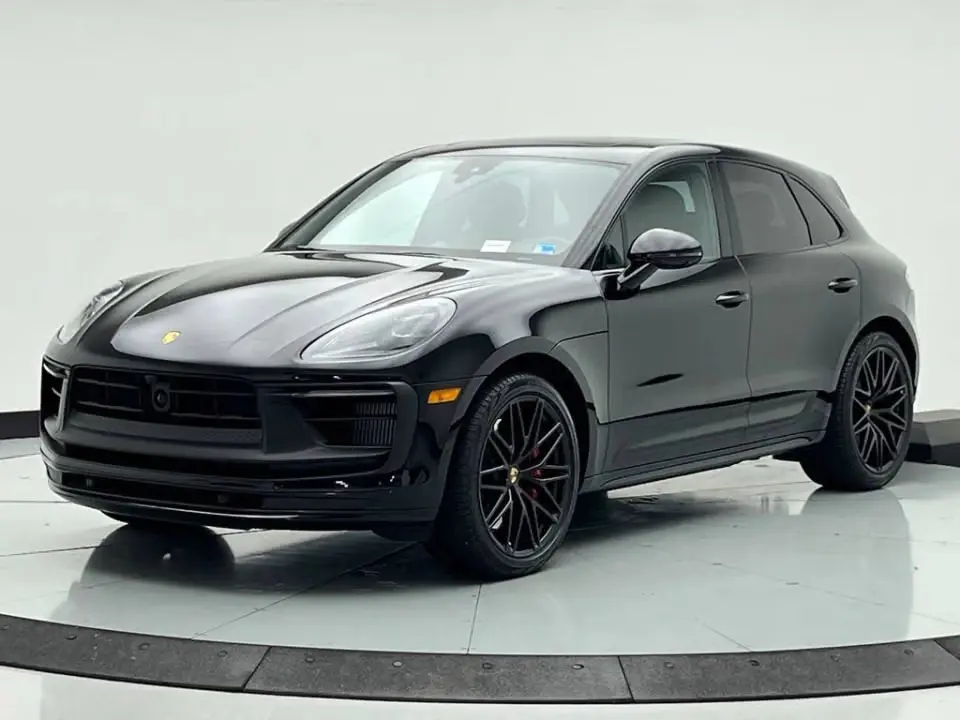 2025 Porsche Macan GTS photo 3