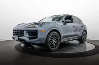 2026 Porsche Cayenne Base's photo