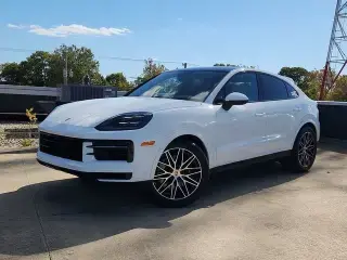 2026 Porsche Cayenne Base photo 5